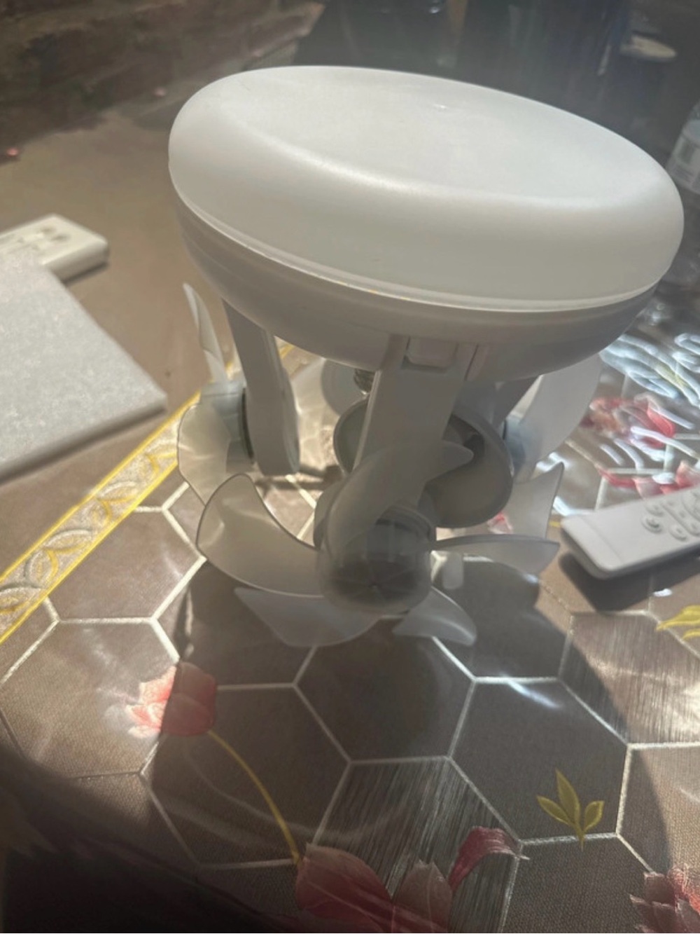 Portable White USB Folding Desk Fan with Multi-Blade Design
